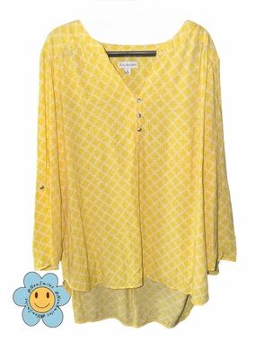 Kim Rogers ~ Yellow Top ~ Geometric Pattern ~ Henley V-Neck ~ High-Low Hem